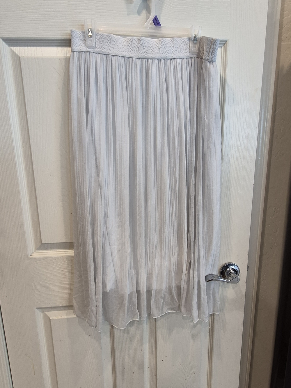 5/25 Light Gray Pleated Midi Skirt - Elegant Women's Skirt